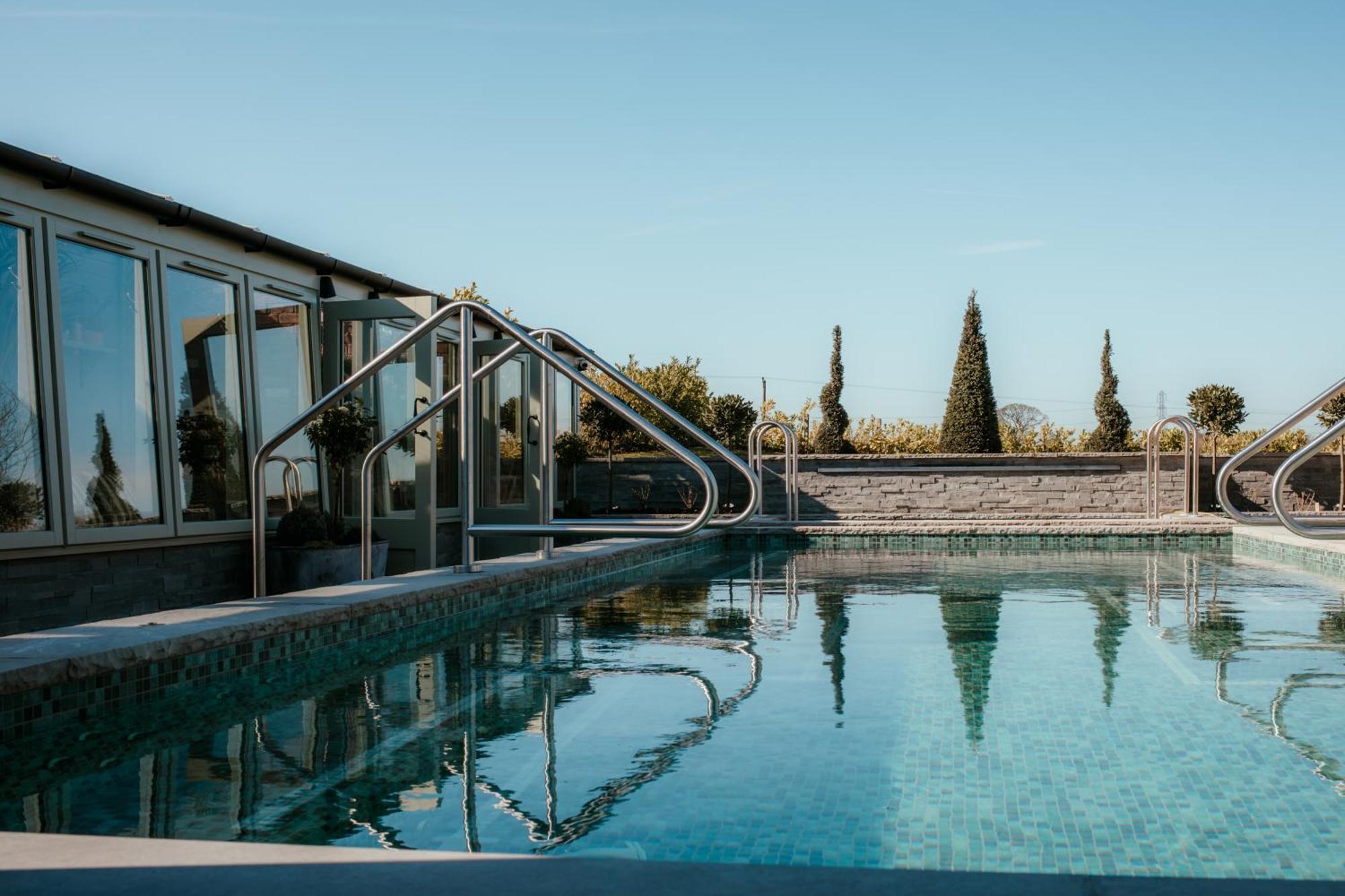 Manor House Hotel & Spa, Алсагер Экстерьер фото